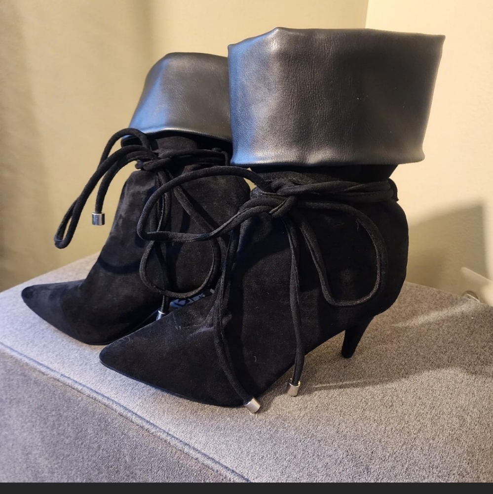 Size 7.5 lulu's ankle booties - Picture 1 of 4